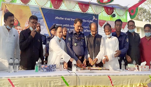 আগৈলঝাড়ায় থানা প্রশাসনের উদ্যোগে ঐতিহাসিক ৭ মার্চ পালিত