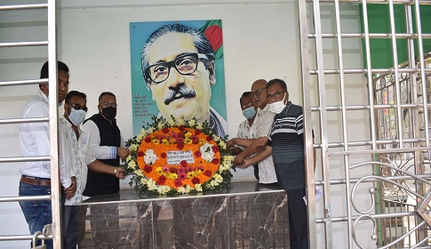 ঐতিহাসিক ৭ই মার্চ উপলক্ষে সাতক্ষীরায় বীর মুক্তিযোদ্ধা সমাবেশ