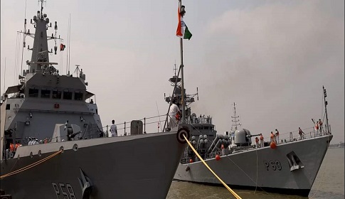 স্বাধীনতার সুবর্ণ জয়ন্তী উপলক্ষে মোংলায় ভারতীয় যুদ্ধজাহাজ