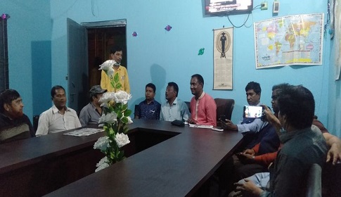 পলাশবাড়ীতে প্রেসক্লাব জ্বালিয়ে দেওয়ার হুমকি, গণমাধ্যম কর্মীদের ক্ষোভ