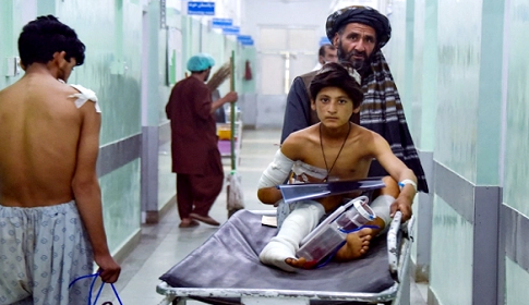 আফগানিস্তানে দুটি বাসে বোমা হামলায় ১৩ জন নিহত