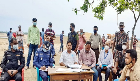 জাদুকাটার লাউরগড়ে জব্দ করা বালু পাথর ৩৮ লাখ টাকায় নিলাম