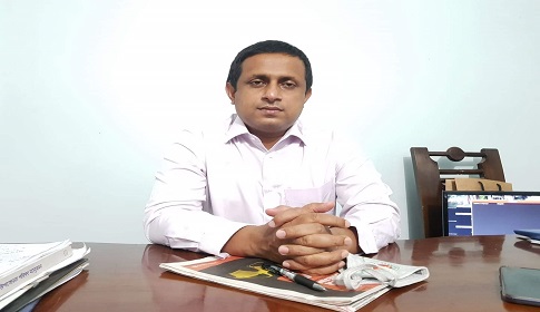 প্রশংসায় ভাসছেন গোয়ালন্দের ইউএনও আজিজুল হক মামুন 