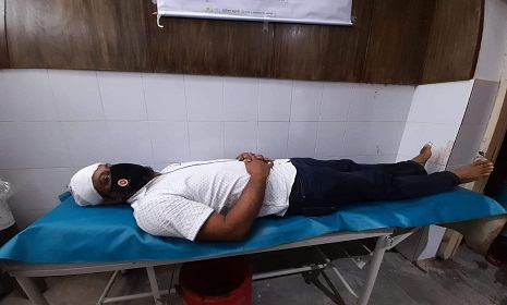 নড়িয়ায় আশ্রয়ন প্রকল্প নির্মাণে বাধা, সরকারি কর্মকর্তার উপর হামলা