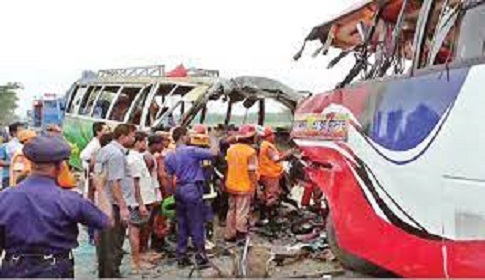 রংপুরে দুই বাসের মুখোমুখি সংঘর্ষে ৫ জনের মৃত্যু