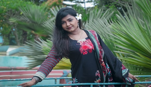 আমার রক্তে শিল্প-সংস্কৃতি মিশে আছে : কেয়া মনি