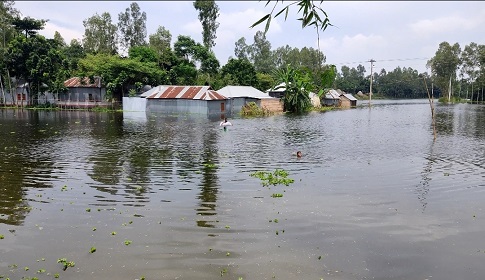 সিরাজগঞ্জে বন্যা পরিস্থিতির আরও অবনতি