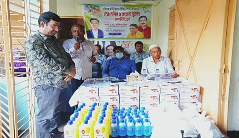 সোনাগাজীর মতিগঞ্জ ইউনিয়নের শিক্ষাপ্রতিষ্ঠানে করোনা সুরক্ষা সামগ্রী বিতরণ