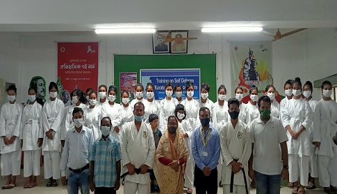 ভোলার তজুমদ্দিনে কিশোরীদের আত্মরক্ষায় কারাতে প্রশিক্ষণ উদ্বোধন