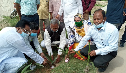 রাণীনগরে তাল বীজ রোপণের উদ্বোধন