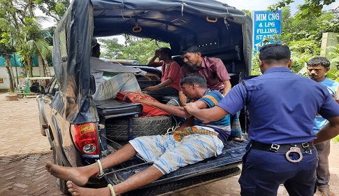 এয়ার সিলিন্ডার বিস্ফোরণে ২ পুলিশ কনস্টেবল দগ্ধ