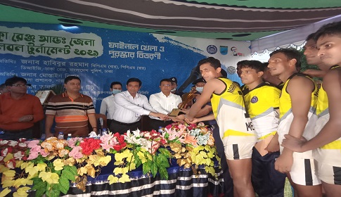 ঢাকা রেঞ্জ আন্তঃজেলা ভলিবল টুর্ণামেন্টে নারায়ণগঞ্জ জেলা পুলিশ বিজয়ী