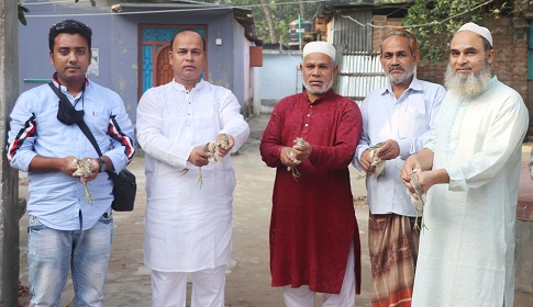 নাটোরে শিকারীর কাছ থেকে উদ্ধার করে শতাধিক বক পাখি অবমুক্ত