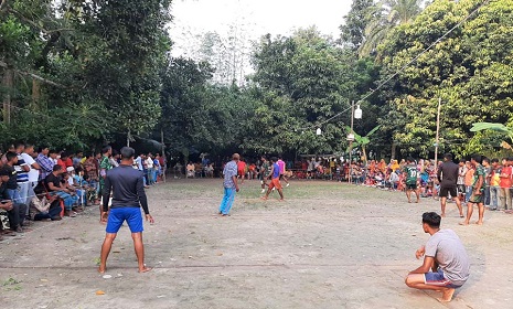 ৮ দলীয় দাড়িয়াবাধা টুর্ণামেন্টে নীলেখালিকে ২-০ তে হারিয়ে ঝাঁপাঘাটের শিরোপা লাভ