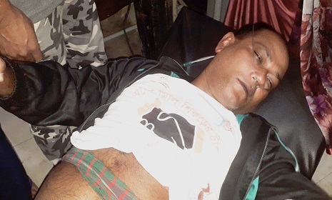 লোহাগড়ায় স্বতন্ত্র চেয়ারম্যান প্রার্থীর ওপর সন্ত্রাসী হামলা