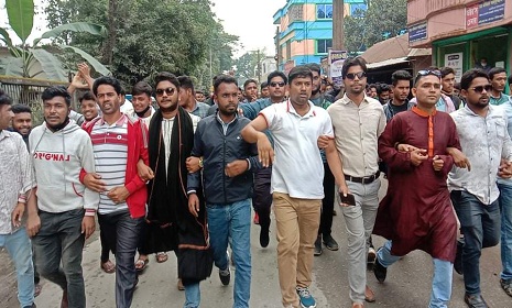 মুরাদের নির্বাচনী এলাকায় আনন্দ মিছিল