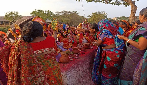 শ্যামনগরে বারুণী স্নান ও মেলা অনুষ্ঠিত 