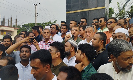 ‘আ’লীগের উন্নয়নের ফিরিস্তি শুনলে মনে হবে বাংলাদেশ আর বাংলাদেশ নাই’