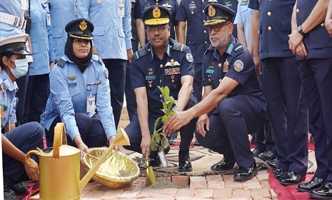 বিমান বাহিনীর বৃক্ষরোপণ কর্মসূচি শুরু