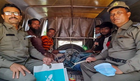 সুন্দরবনের ওয়ার্ল্ড হ্যারিটেজ সাইডে মাছ শিকার, ৪ জেলে আটক