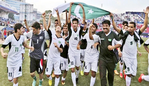 পাকিস্তান ফুটবলের নিষেধাজ্ঞা তুলে নিলো ফিফা
