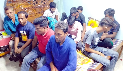 আগৈলঝাড়া আওয়ামী লীগ নেতার ভাইসহ গ্রেফতার ১২