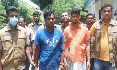 টাঙ্গাইলে বাসে ডাকাতি ও ধর্ষণের ঘটনায় আরও দুইজন গ্রেপ্তার
