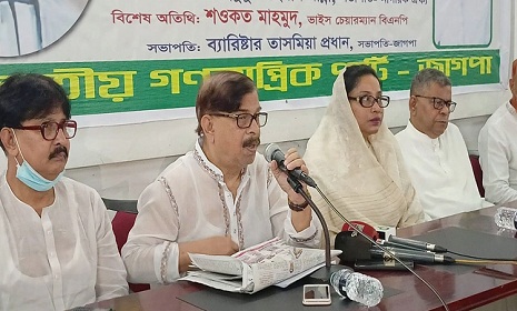 ‘টাকা পাচারের তথ্য যদি চেয়েই থাকেন, প্রমাণ দেখান’