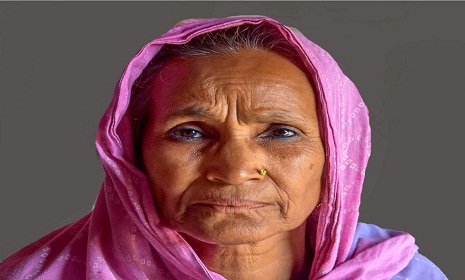 বাঁচতে চান অসহায় জাহেদা
