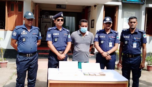 সাড়ে চার ভরি সোনার গহনা ও গহনা বিক্রির সাড়ে তিন লাখ টাকাসহ একজন গ্রেপ্তার