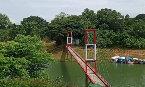 পর্যটক আগমনে মুখরিত রাঙামাটি, খালি নেই হোটেল-মোটেল