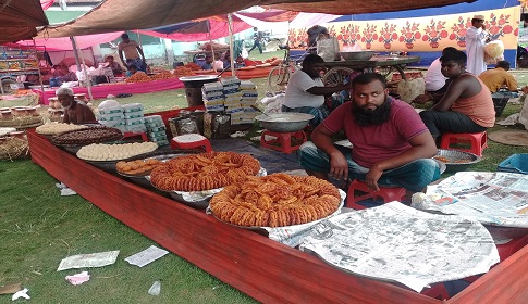 পৌষ পার্বন উপলক্ষে নওগাঁর ঐতিহ্যবাহী শতবর্ষী সীতাতলার মেলা ও গুজিশহর মেলা শুরু