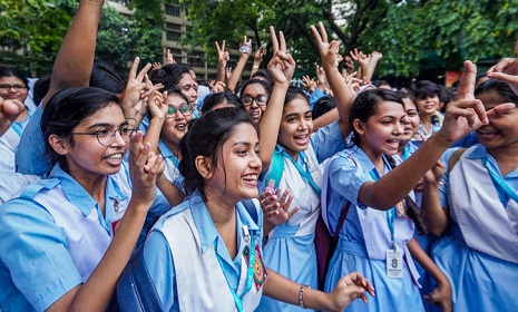 এইচএসসিতে উত্তীর্ণ ১০ লাখ, বিশ্ববিদ্যালয়ে আসন ১৩ লাখের বেশি