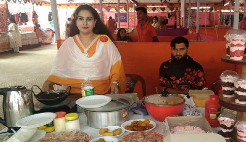 কানের দুল বিক্রি করে ব্যবসা করা মেয়েটি আজ শ্রেষ্ঠ জয়িতা
