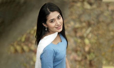 ব্যাংককে তাসনিয়া ফারিণের অস্ত্রোপচার