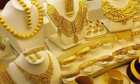 ইতিহাস গড়ে সোনার দাম লাখ টাকা ছুঁই ছুঁই