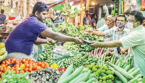 বাহানায় ডানা গজিয়েছে অসাধু ব্যবসায়ীদের