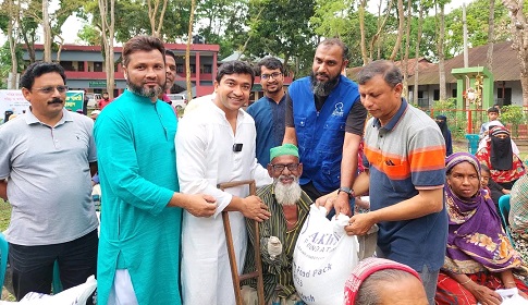 শ্রীমঙ্গলে হতদরিদ্র দুই শতাধিক পরিবারের মধ্যে ইফতার সামগ্রী বিতরণ