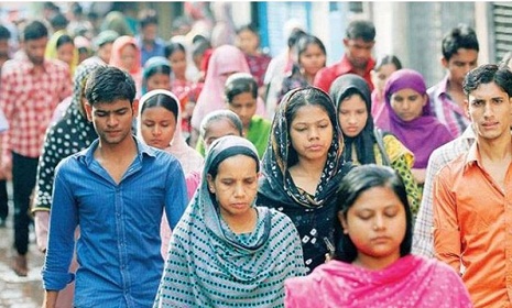 দেশে পুরুষের তুলনায় নারীর সংখ্যা বেশি