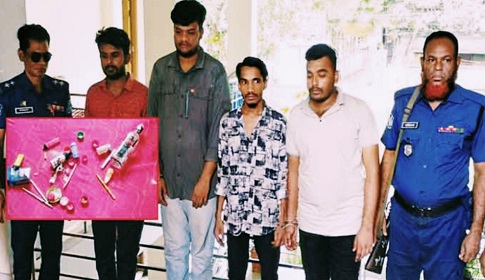 ফ্রিল্যান্সিংয়ের আড়ালে পর্ণোগ্রাফি তৈরি, গ্রেপ্তার ৪