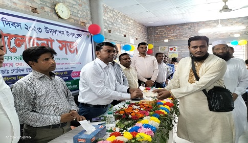 গোপালগঞ্জ বজ্রপাতে নিহত ক্রিকেটারের পরিবারকে জেলা প্রশাসনের ২৫ হাজার টাকা অনুদান