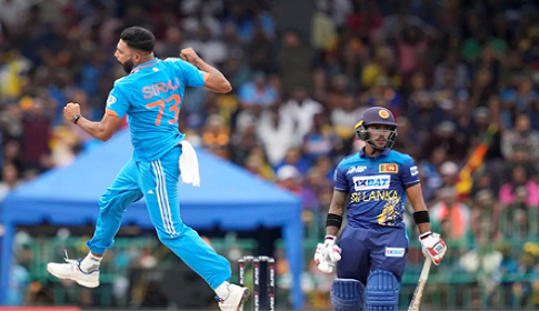 ৪ রানেই ফাইফার পূরণ সিরাজের