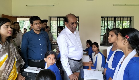 শেখ রাসেল দুস্থ শিশু প্রশিক্ষণ ও পুনর্বাসন কেন্দ্র পরিদর্শন করলেন সমাজকল্যাণ সচিব 