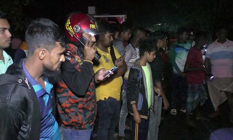 সড়ক দুর্ঘটনায় প্রাণ গেল ব্যবসায়ীর, স্ত্রী সন্তান নিয়ে যাওয়া হল না শ্বশুরবাড়ি