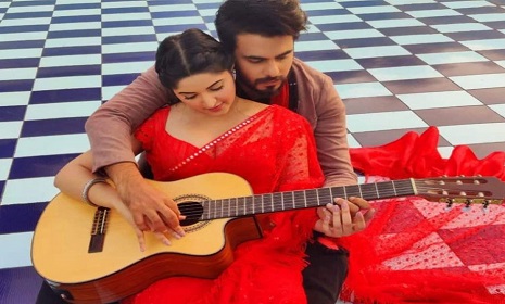 ১০ কোটির মাইলফলকে পরীমণি-সিয়ামের ‘তুই কি আমার হবি রে’