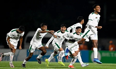 পাকিস্তানকে হারিয়ে ফাইনালে বাংলাদেশ