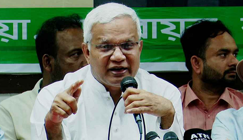 ‘সরকার নির্বাচন বিলম্বিত করতে চাইছে’