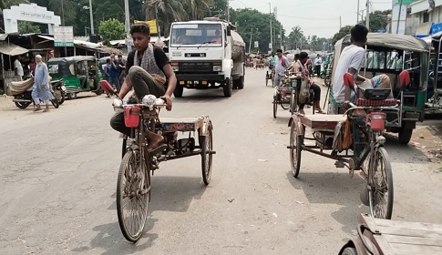 কালনা-নড়াইল-যশোর-বেনাপোল মহাসড়ক এখন মৃত্যু উপত্যকা, জনদাবি উপেক্ষিত