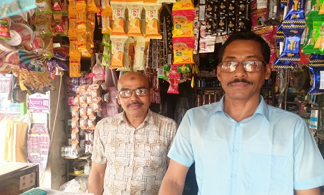 ছোটবেলা থেকে বন্ধুত্ব : আজও বিবাহ করেনি শ্যামল দত্ত ও গোলাম সারোয়ার