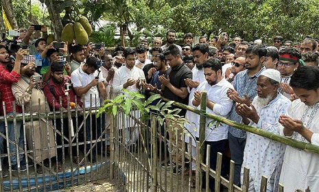 আবু সাঈদের কবর জিয়ারত করে এনসিপির জুলাই পদযাত্রা শুরু